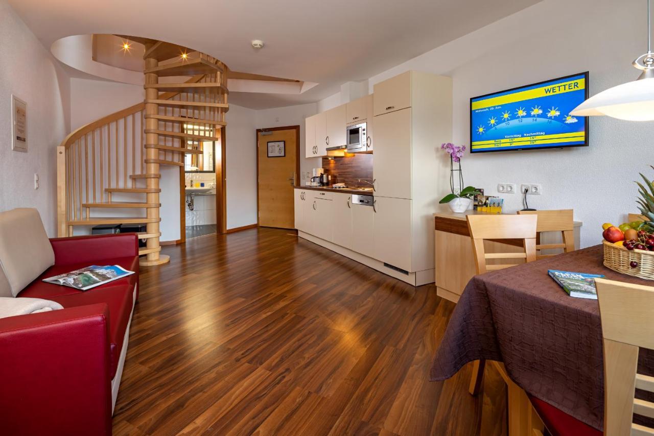 Apart-Hotel Aurora ฟิสส์ ภายนอก รูปภาพ